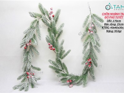 Dây lá thông bản lớn PE lá chiếc phủ tuyết có trang trí cherry đỏ X-DLTL-02